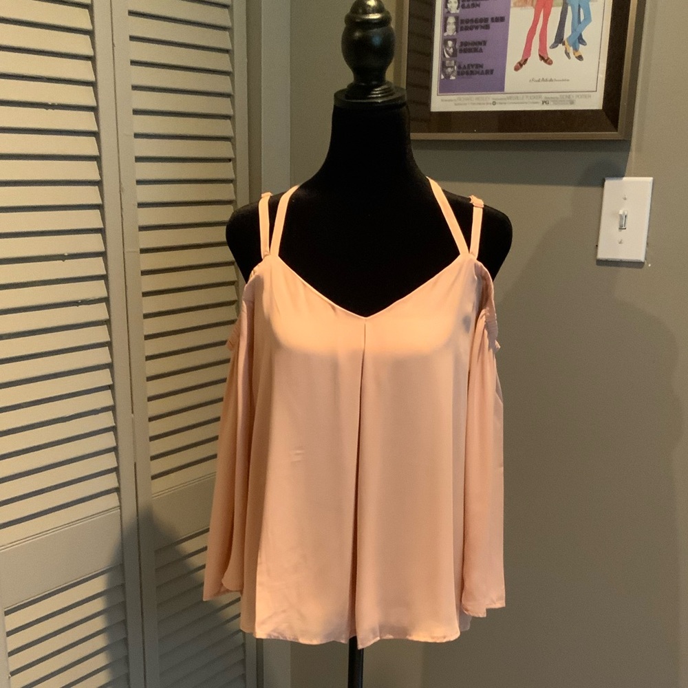 June & Hudson, NWOT Off Shoulder Blouse, Medium